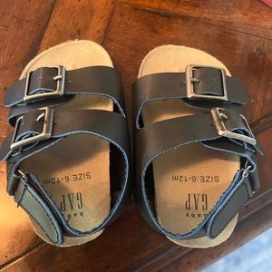 Gap Baby Boy Navy Blue Sandals size 6-12 months